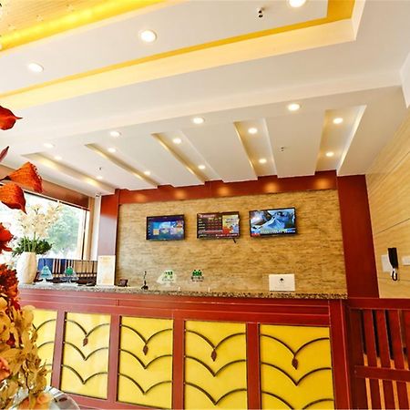 Greentree Inn Zhejiang Jiaxing West Zhongshan Road Vintage Car Building Express Hotel Exterior foto