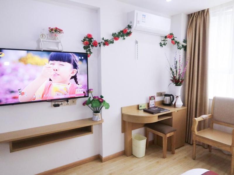 Greentree Inn Zhejiang Jiaxing West Zhongshan Road Vintage Car Building Express Hotel Exterior foto