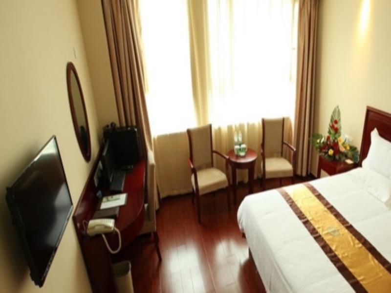Greentree Inn Zhejiang Jiaxing West Zhongshan Road Vintage Car Building Express Hotel Exterior foto