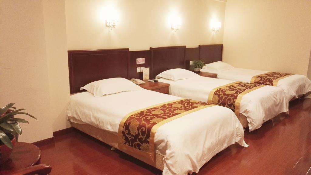 Greentree Inn Zhejiang Jiaxing West Zhongshan Road Vintage Car Building Express Hotel Exterior foto