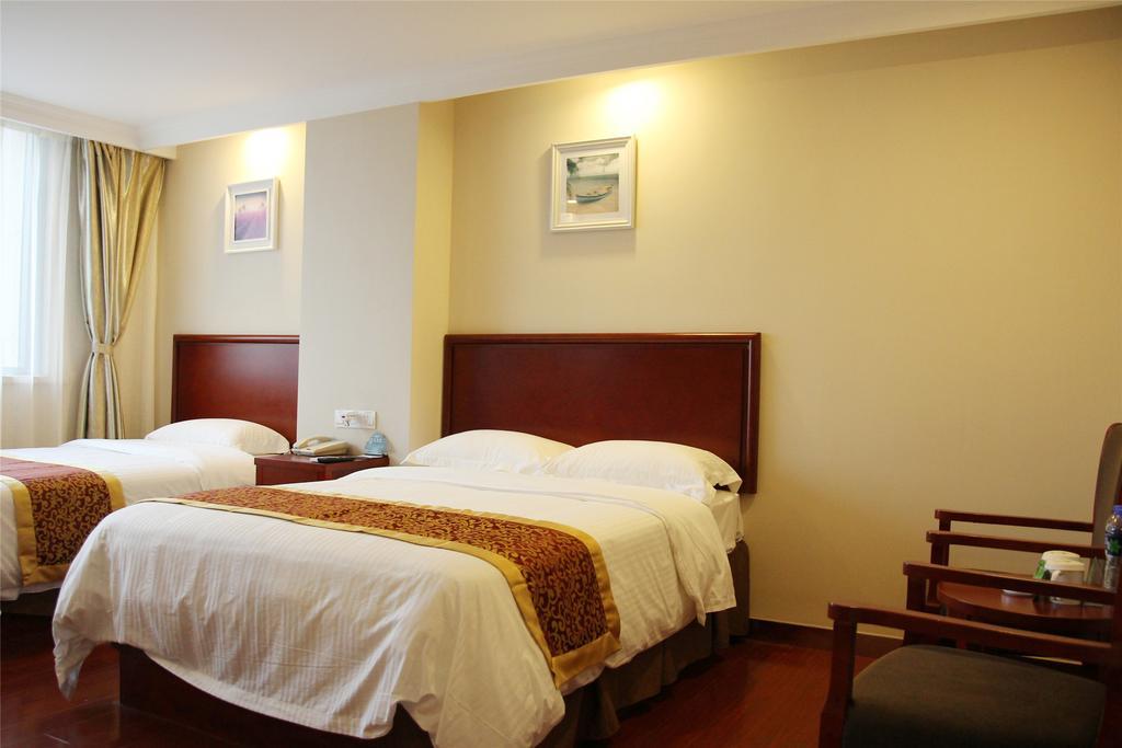 Greentree Inn Zhejiang Jiaxing West Zhongshan Road Vintage Car Building Express Hotel Exterior foto