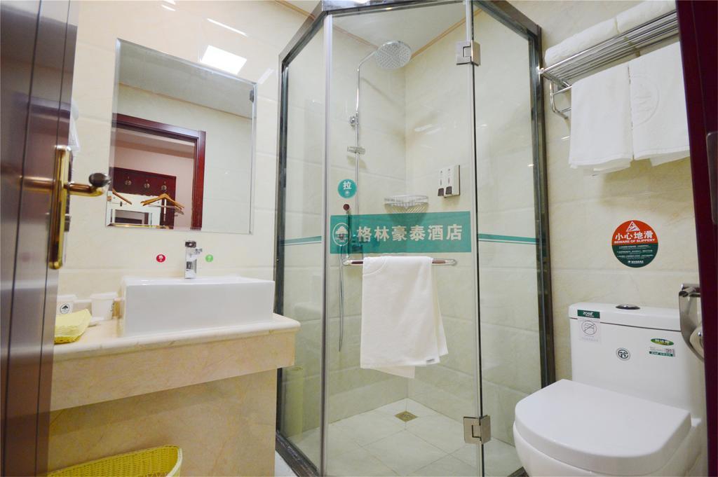 Greentree Inn Zhejiang Jiaxing West Zhongshan Road Vintage Car Building Express Hotel Exterior foto